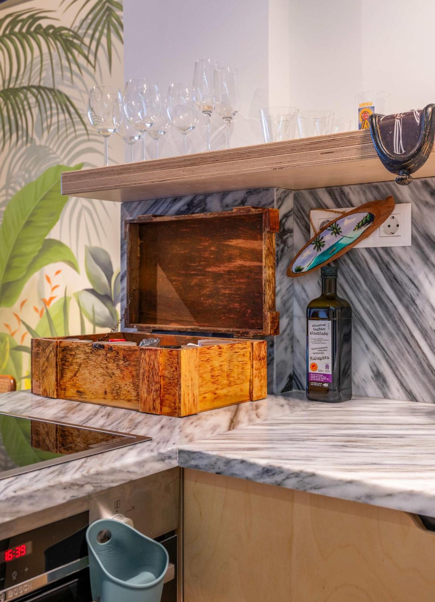 アテネO&O Group Stylish Jungle Retreat Kolonaki Centerアパートメント エクステリア 写真